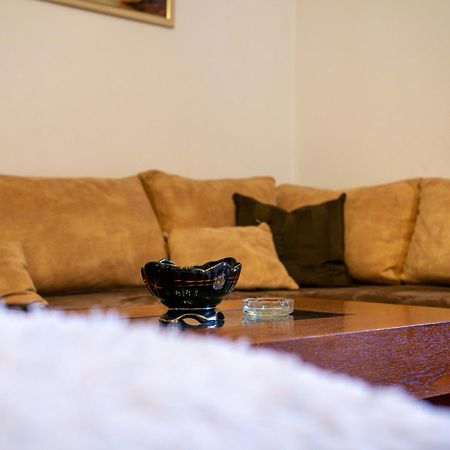 Bllok Bright Private Bedrooms With Private Bathroom On Shared Apartment Tirana Eksteriør billede