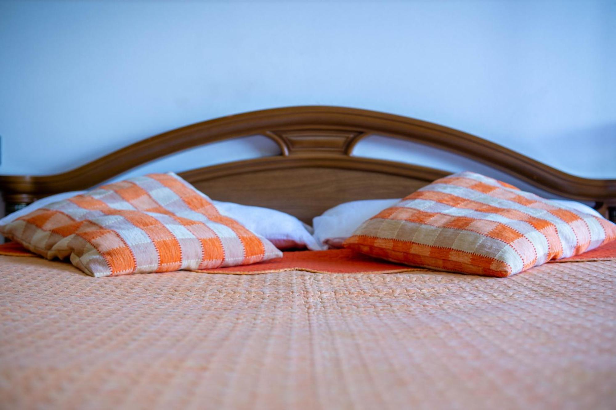 Bllok Bright Private Bedrooms With Private Bathroom On Shared Apartment Tirana Eksteriør billede