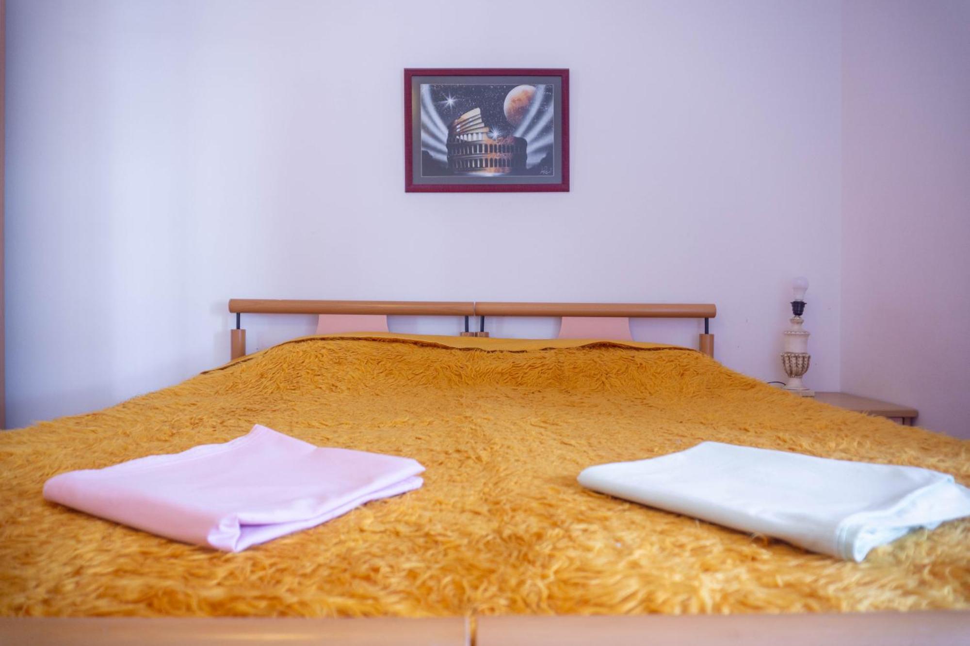 Bllok Bright Private Bedrooms With Private Bathroom On Shared Apartment Tirana Eksteriør billede