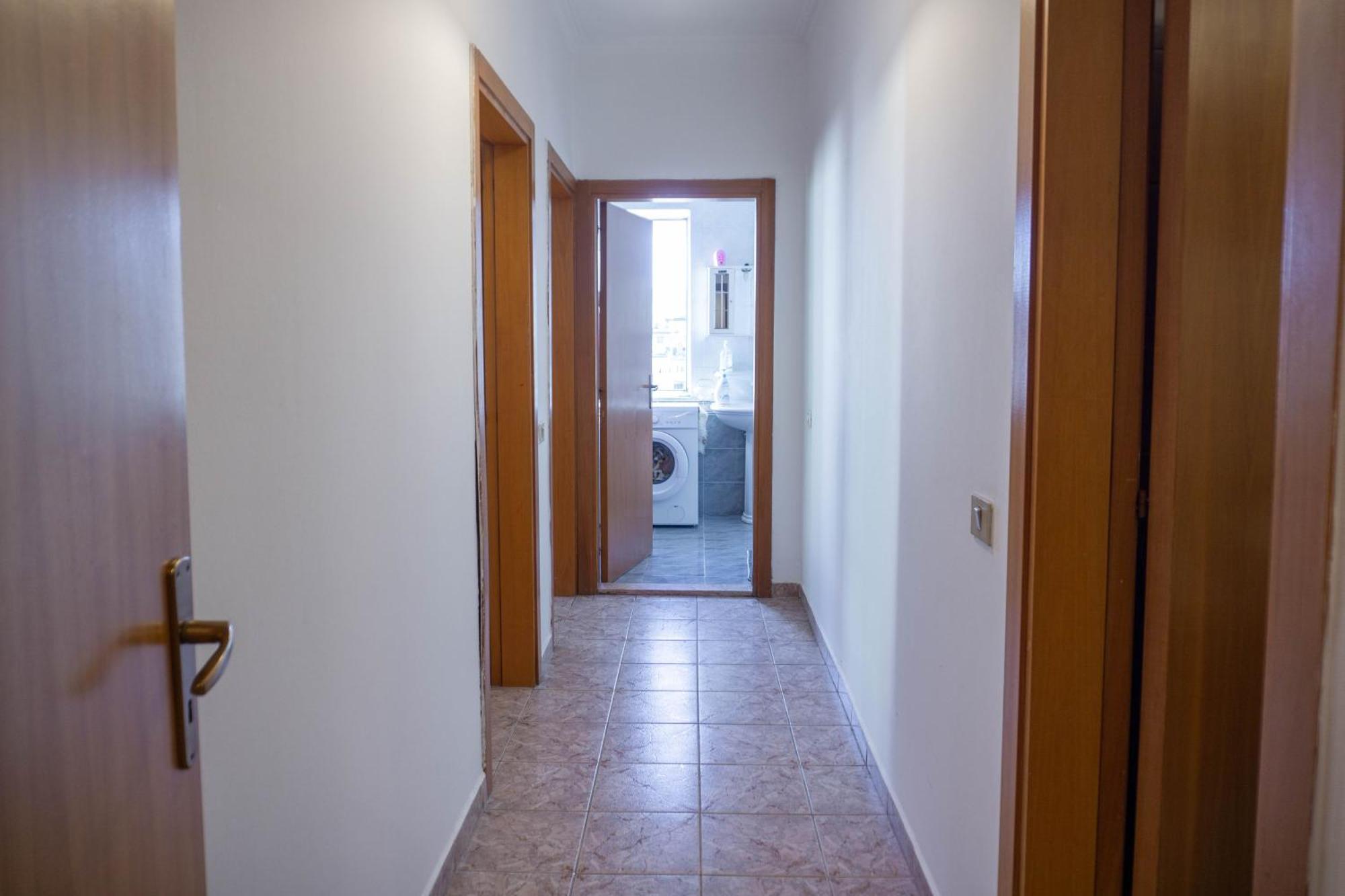 Bllok Bright Private Bedrooms With Private Bathroom On Shared Apartment Tirana Eksteriør billede