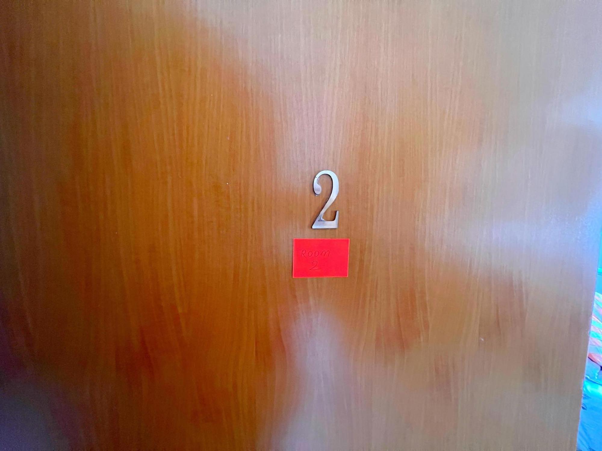 Bllok Bright Private Bedrooms With Private Bathroom On Shared Apartment Tirana Eksteriør billede