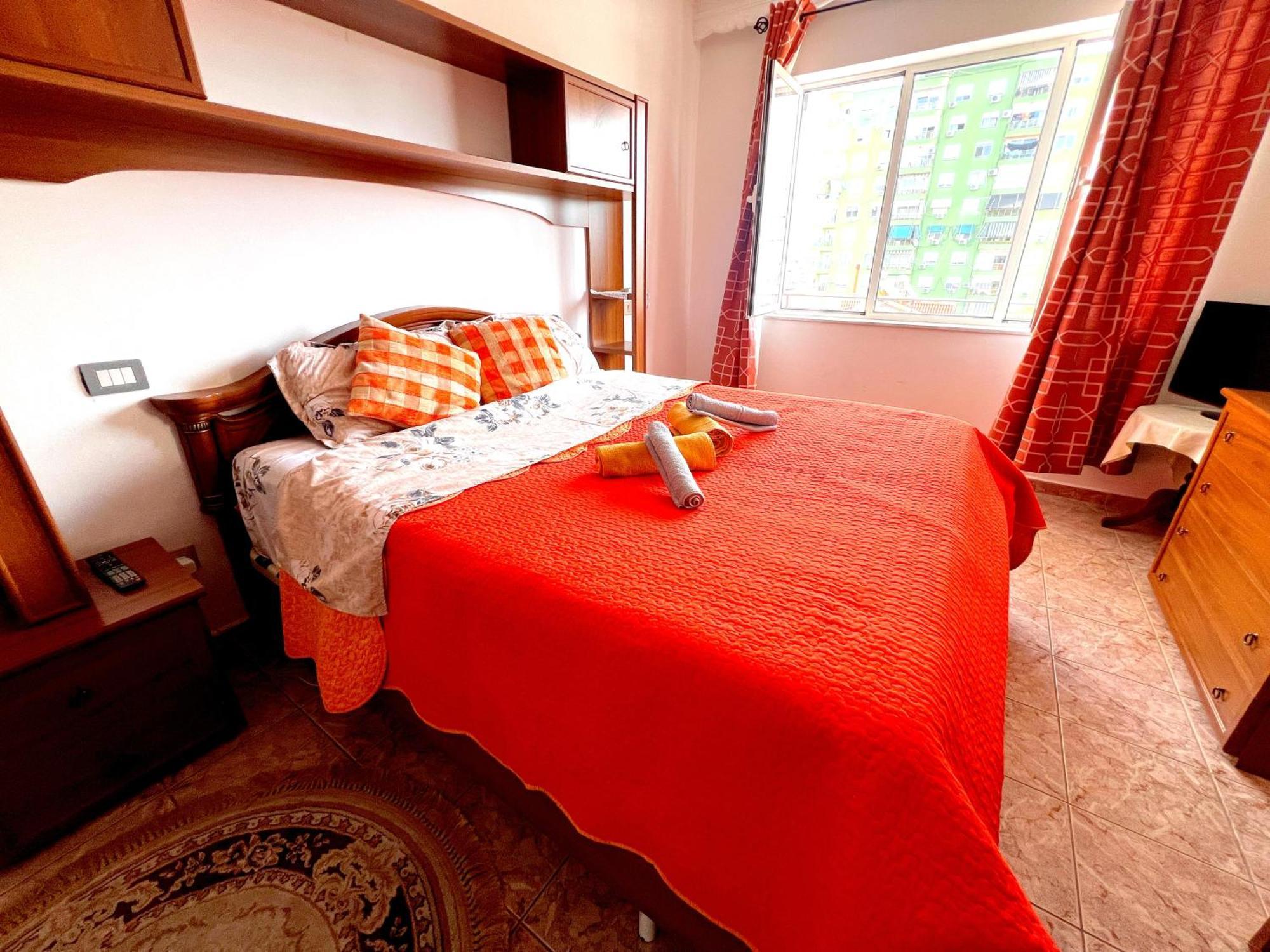 Bllok Bright Private Bedrooms With Private Bathroom On Shared Apartment Tirana Eksteriør billede